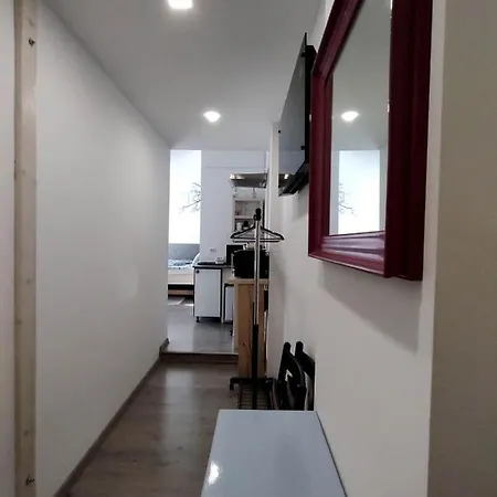 Appartamento Oina Studio 3 *